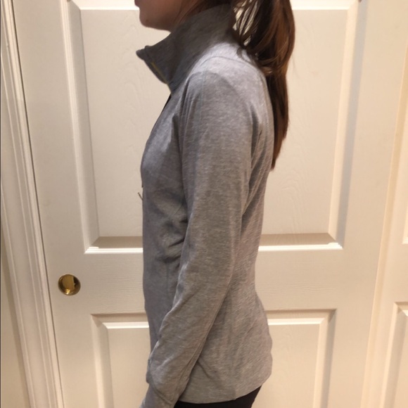 Lululemon gray half zip - Picture 3 of 8